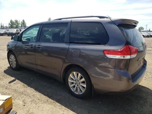 2012 Toyota Sienna LE