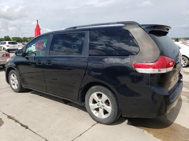 2015 Toyota Sienna LE