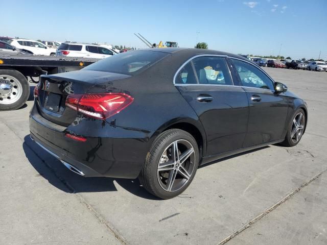 2019 Mercedes-Benz A 220