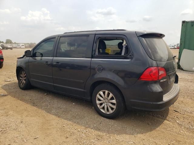 2012 Volkswagen Routan SE