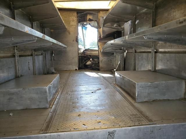 2007 Freightliner Chassis M Line WALK-IN Van