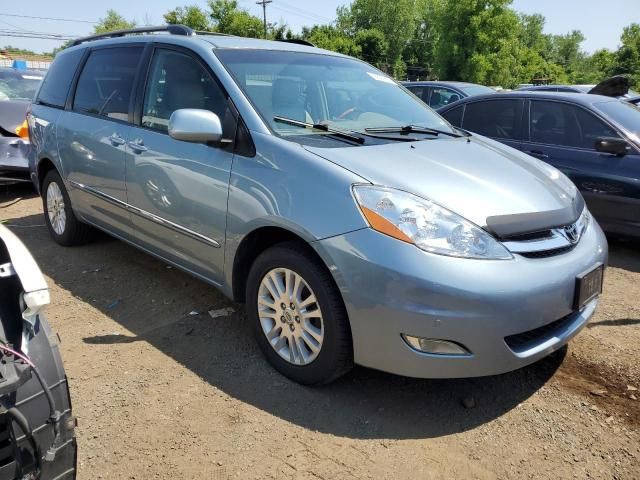 2008 Toyota Sienna XLE