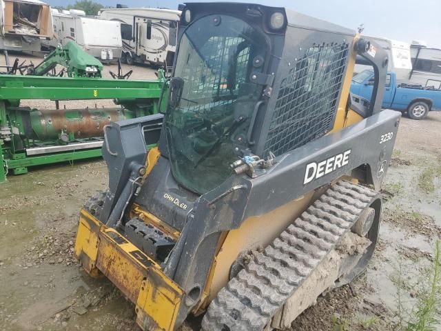 2012 John Deere 323D