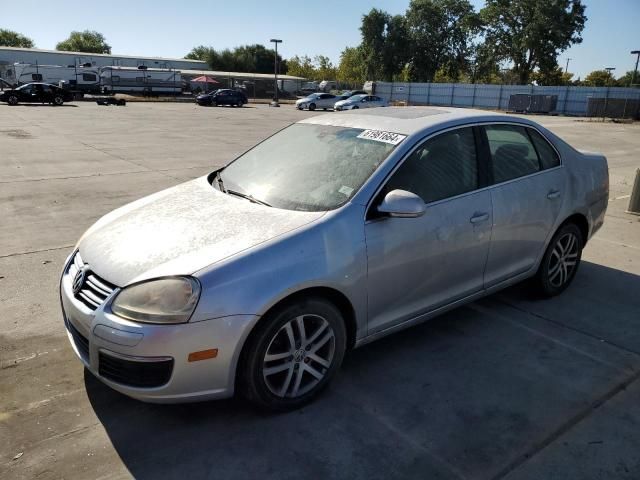 2005 Volkswagen New Jetta 2.5L Option Package 1