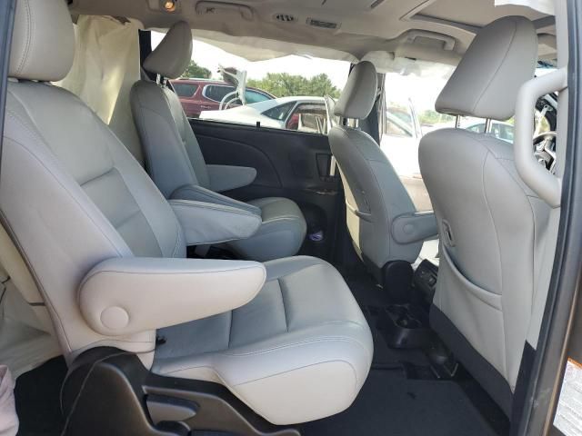 2015 Toyota Sienna XLE