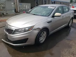 KIA Vehiculos salvage en venta: 2013 KIA Optima LX