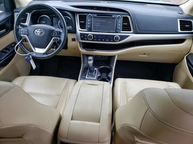 2019 Toyota Highlander SE