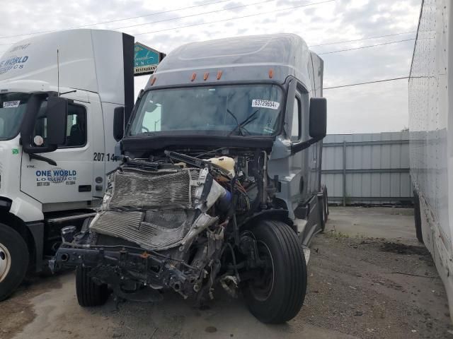 2022 Freightliner Cascadia 126