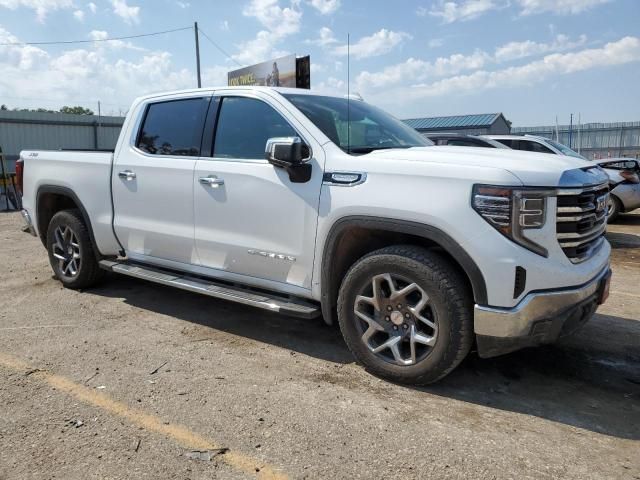 2022 GMC Sierra K1500 SLT