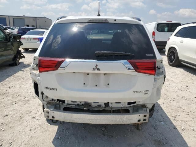 2016 Mitsubishi Outlander SE