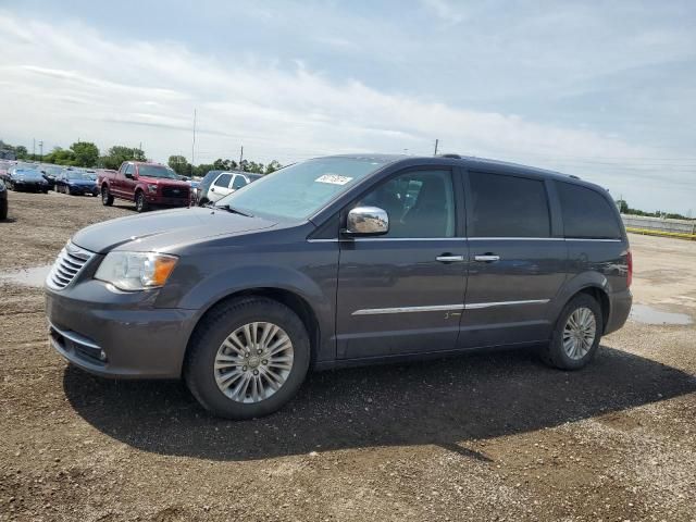 2015 Chrysler Town & Country Limited Platinum