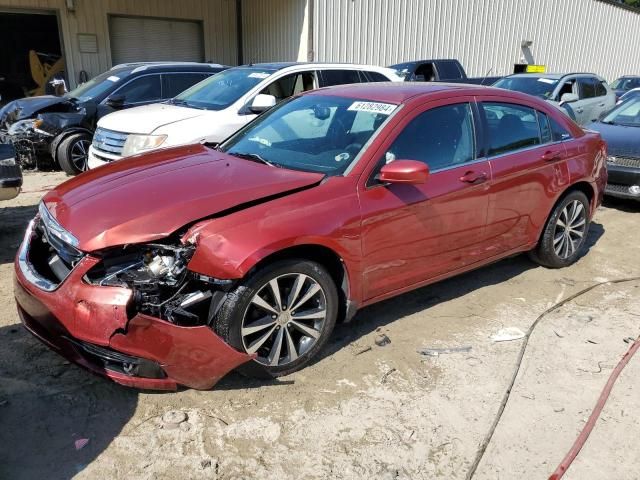 2013 Chrysler 200 Touring