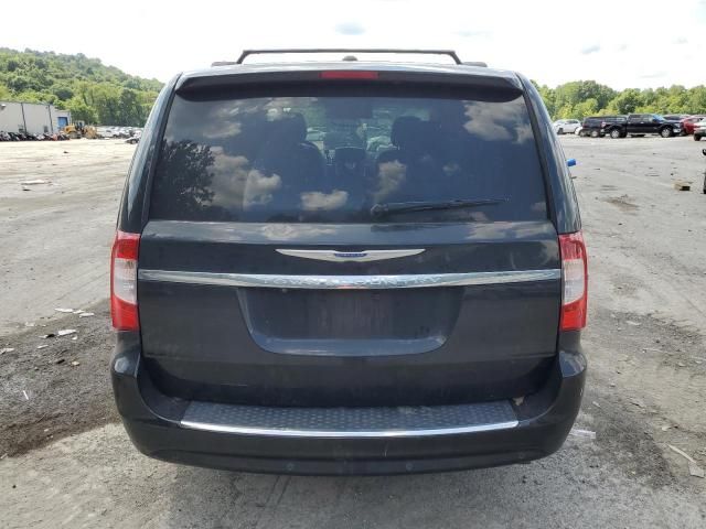 2012 Chrysler Town & Country Touring L