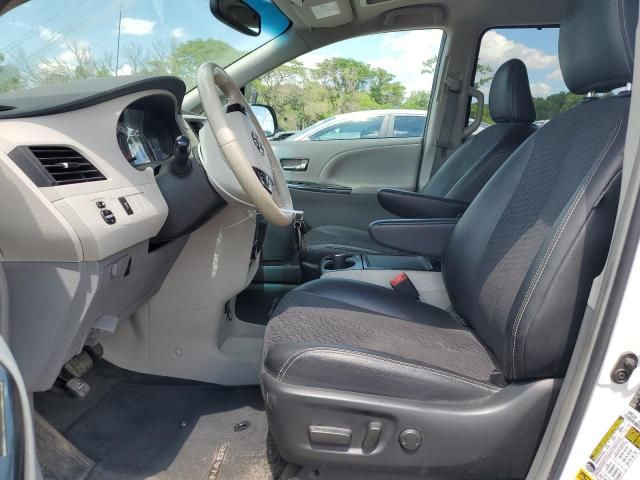 2014 Toyota Sienna Sport