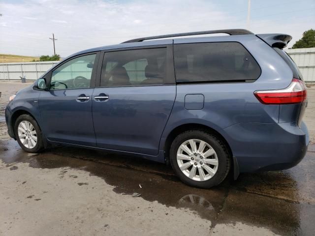 2016 Toyota Sienna XLE