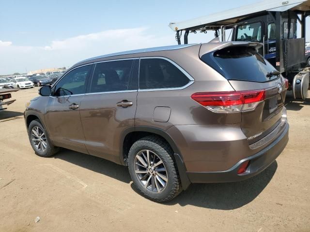 2019 Toyota Highlander SE