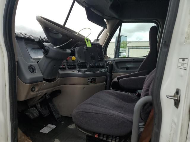 2015 Freightliner Cascadia 125