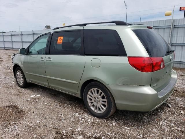 2008 Toyota Sienna XLE