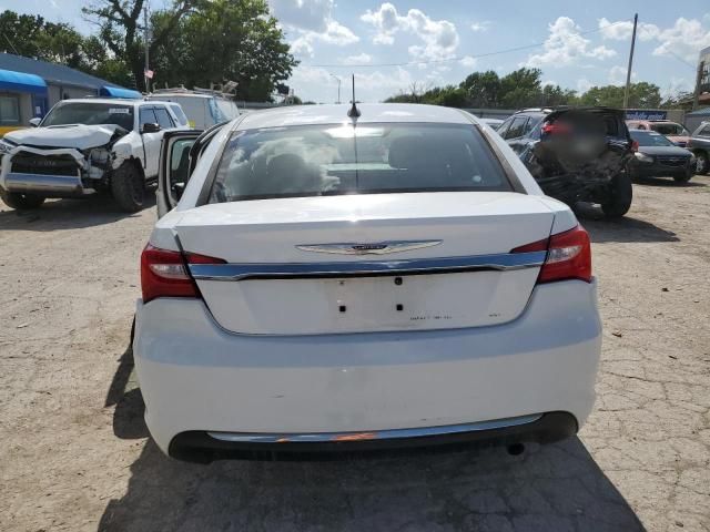 2013 Chrysler 200 Touring