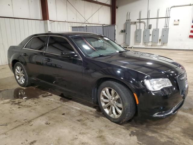 2018 Chrysler 300 Touring