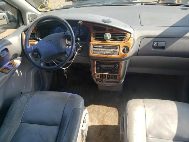 2002 Toyota Sienna LE