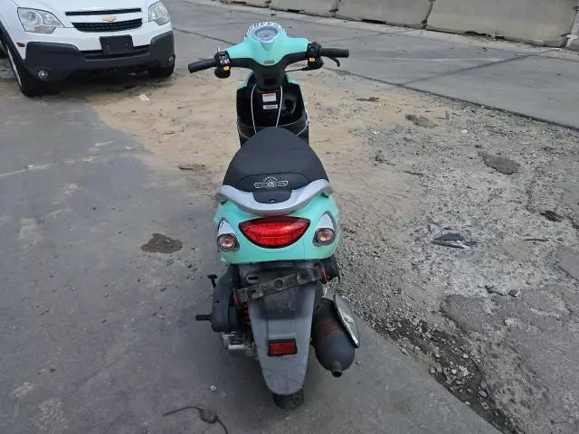 2016 Genuine Scooter Co. Buddy 125