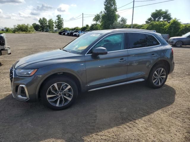 2022 Audi Q5 Premium Plus 45