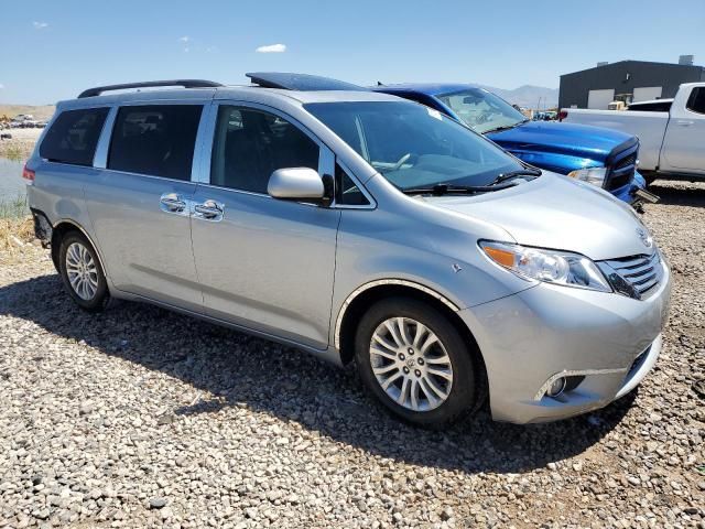 2014 Toyota Sienna XLE