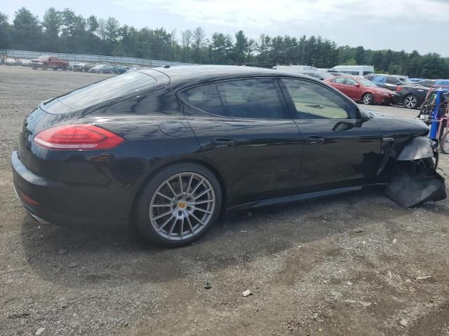 2016 Porsche Panamera 2