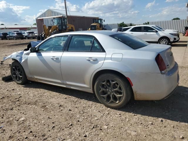 2023 Chrysler 300 Touring L