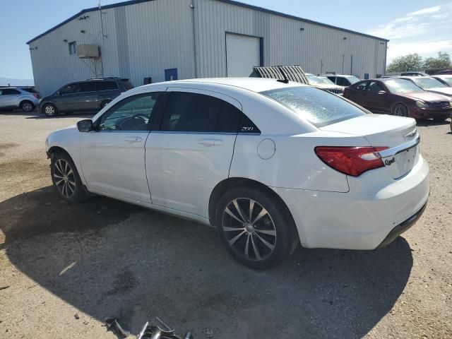 2013 Chrysler 200 Limited