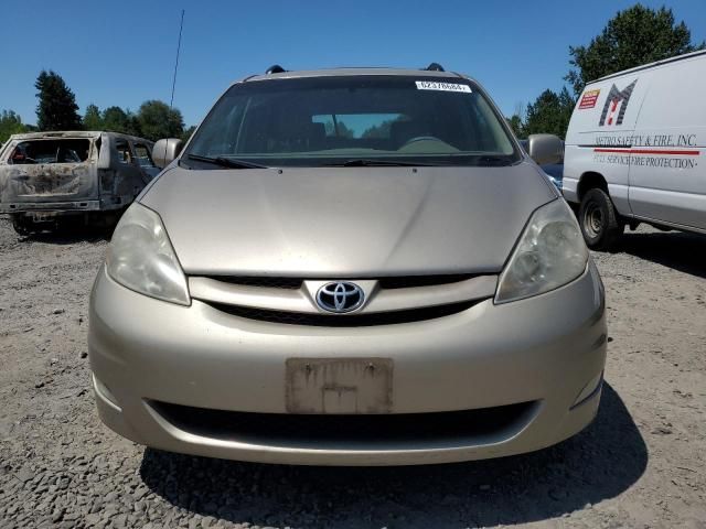 2008 Toyota Sienna XLE