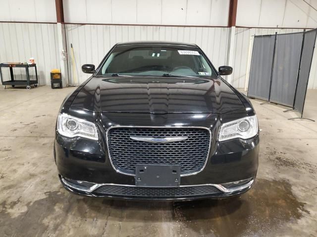 2018 Chrysler 300 Touring