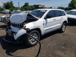 Carros salvage sin ofertas aún a la venta en subasta: 2018 Jeep Grand Cherokee Laredo