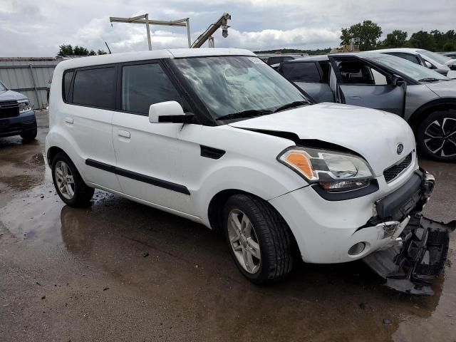 2010 KIA Soul +