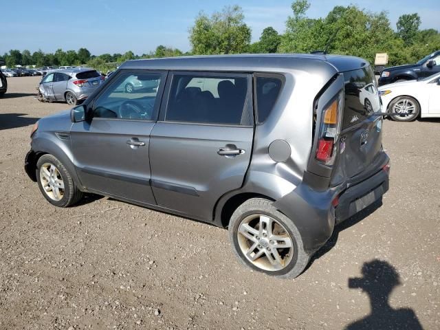 2011 KIA Soul +