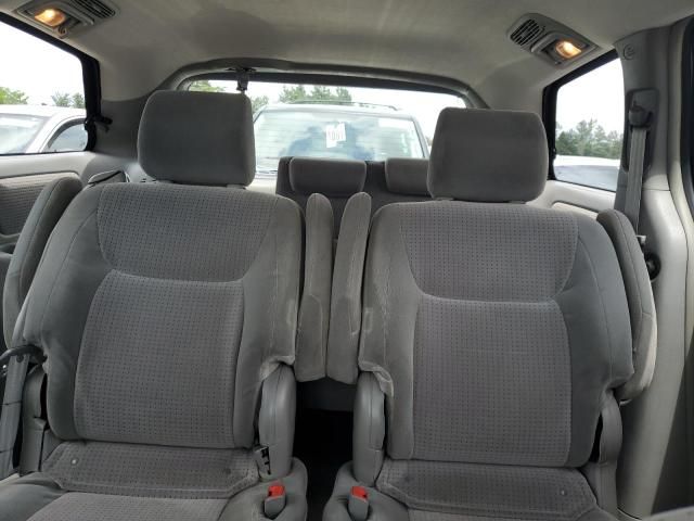 2006 Toyota Sienna CE