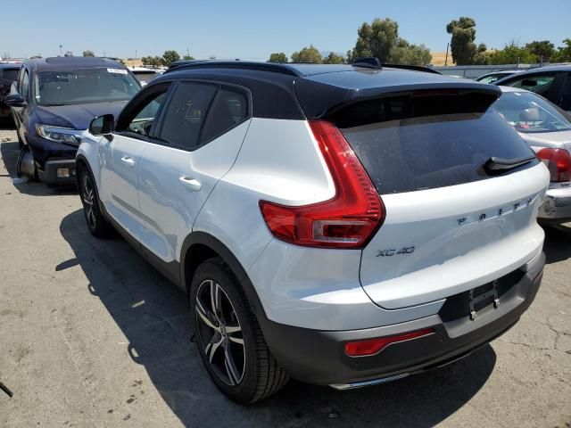 2020 Volvo XC40 T5 R-Design