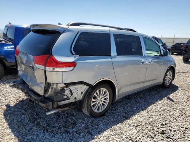 2014 Toyota Sienna XLE