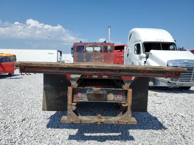 1997 Freightliner Conventional FLD112