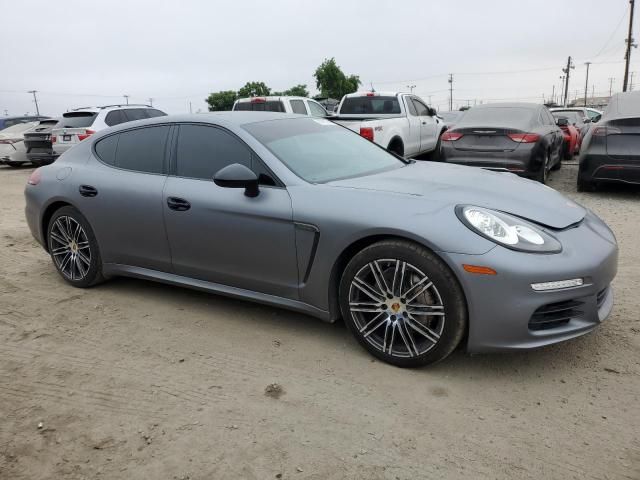 2016 Porsche Panamera S