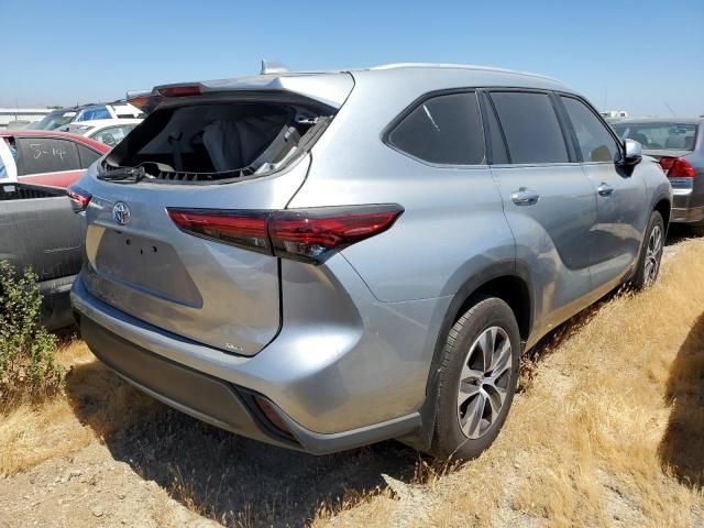 2023 Toyota Highlander Hybrid XLE