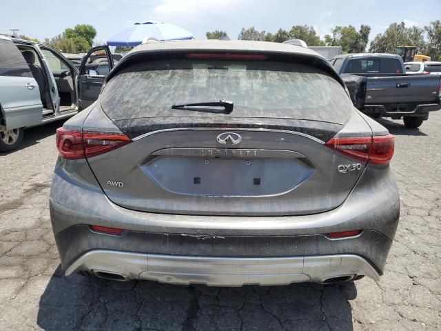 2017 Infiniti QX30 Base