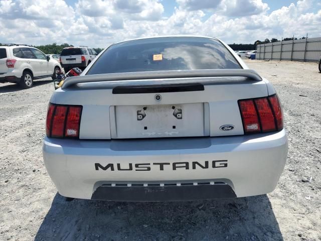 2000 Ford Mustang