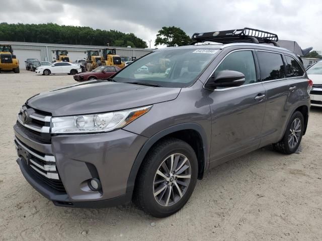 2018 Toyota Highlander SE