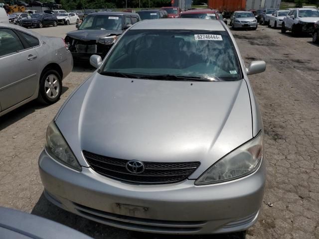 2004 Toyota Camry LE