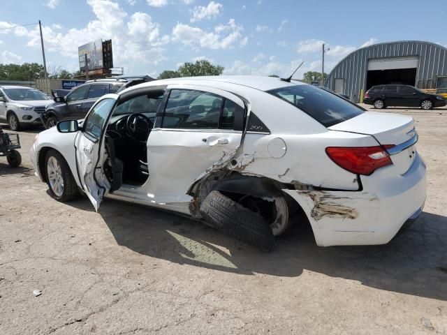 2013 Chrysler 200 Touring