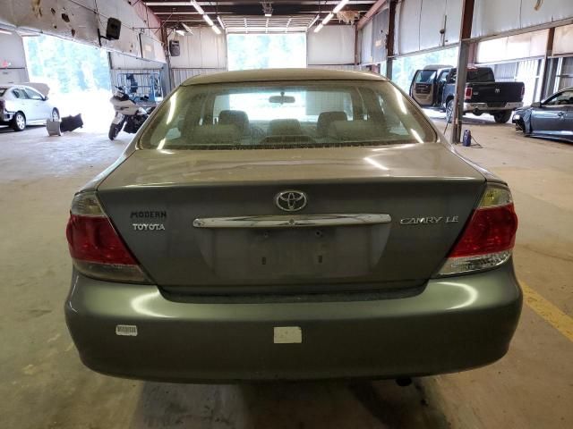 2005 Toyota Camry LE