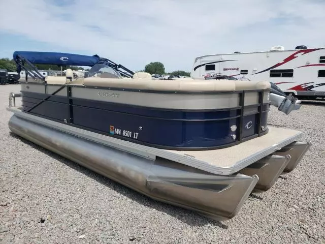 2018 Crestliner Boat