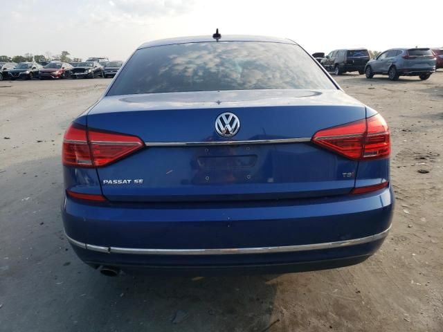 2016 Volkswagen Passat SE